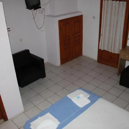 Blo * Panormos (Skopelos)